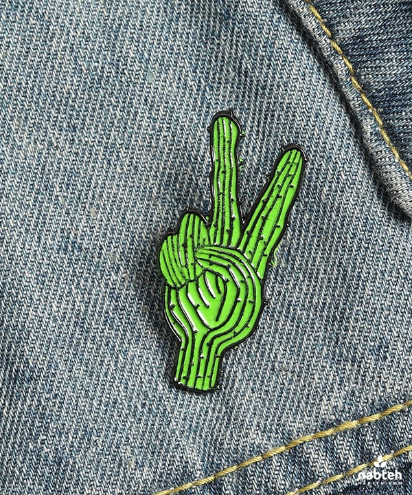peace sign hand pin