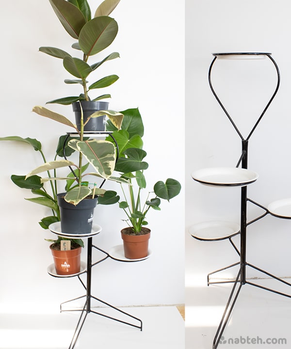 Metal Stand For 4 Plants